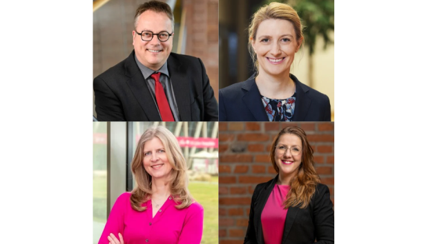 Erlebnisreichtum gepaart mit Emotionalität - Jan Miska, Executive Manager Dr.-Oetker-World (Bielefeld), Sabine Kaspar, Managing Director D2C & New Business Ritter Sport (Waldenbuch) Corinna Wartenberg, Geschäftsführerin /CCO Sales & Marketing Viba Sweets GmbH (Floh-Seligenthal) und Kati Fritzsche, Leiterin Rotkäppchen Erlebniswelt Freyburg Rotkäppchen Mumm (Freyburg) – Quelle: Viba, Dr. Oetker, freshshots.de photographie, Ritter Sport, Viba